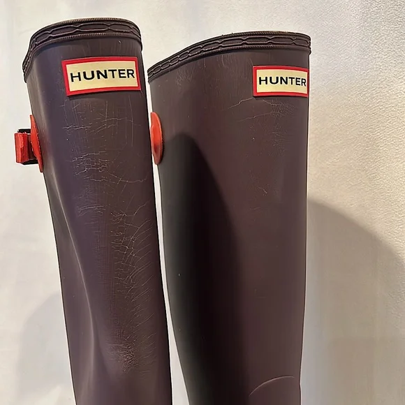 Hunter Purple Red Buckle Tall Rain Boots Shoes **Size 7** ☔️☔️ - Picture 3 of 8